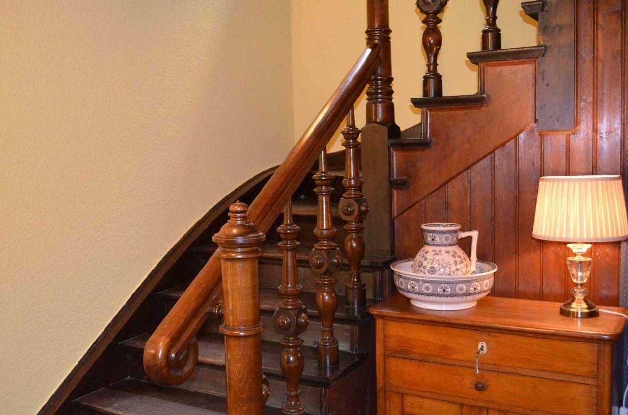 Villa Merzbach - Wohnen Wie Im Museum Mit Komfort Untermerzbach Extérieur photo